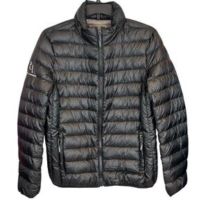 Tumi Pax Clairmont Packable Down Fill Travel Puffer Jacket  neck pillow Medium